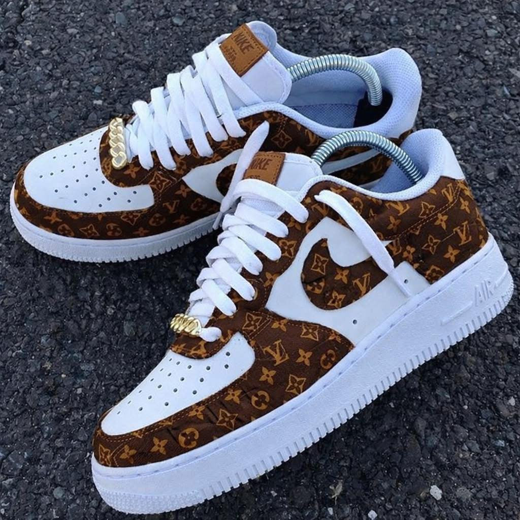 Custom Sneaker LV