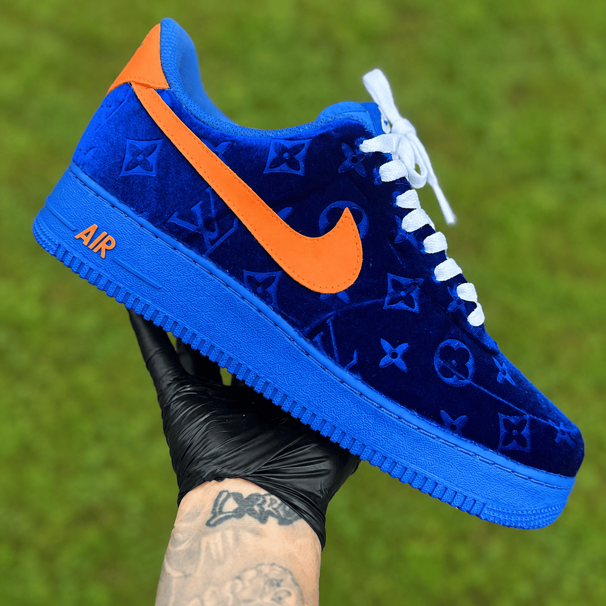 Custom Sneaker Knick x LV