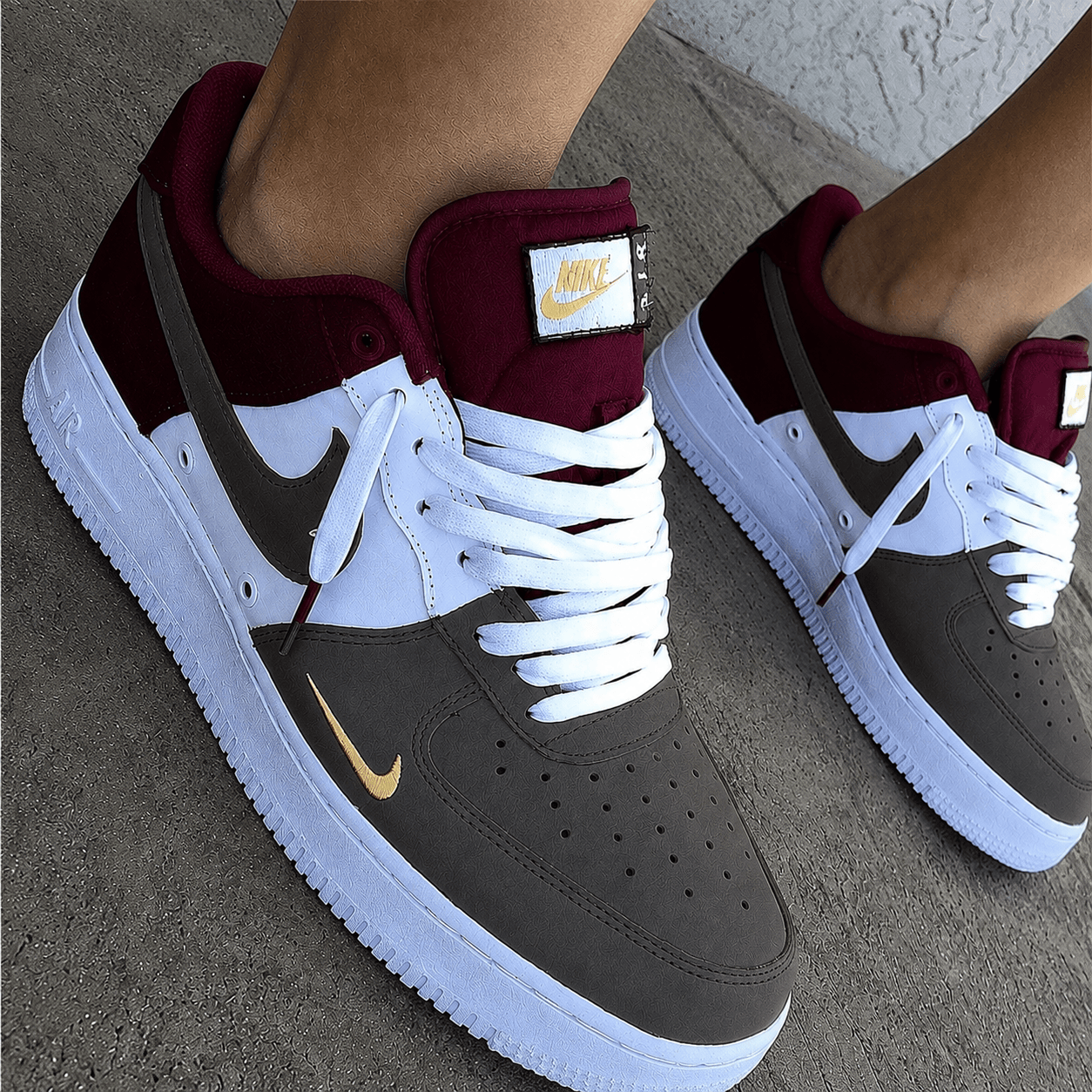 Custom Sneaker Burgundy Mocha