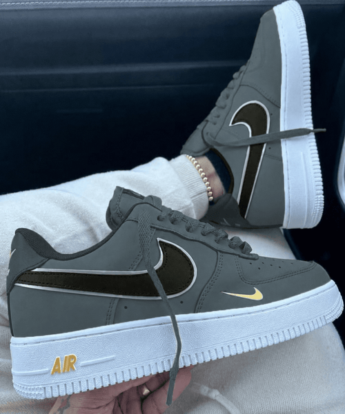 Custom Sneaker Gray Swood