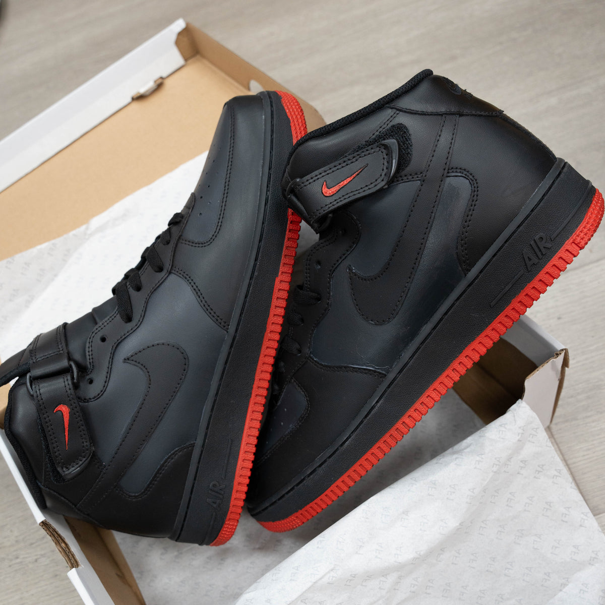 Two-color Black Red Custom Air Force 1