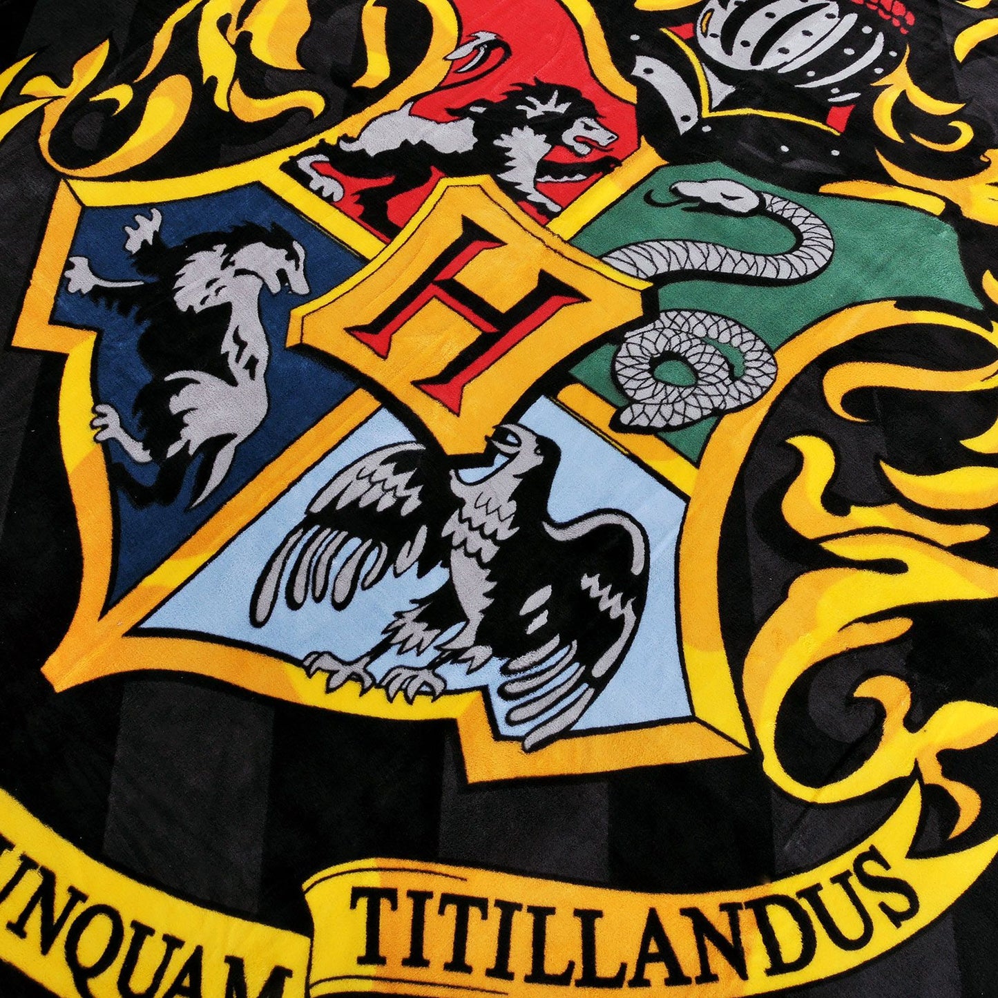 Harry Potter - Hogwarts Crest Fleece Blanket