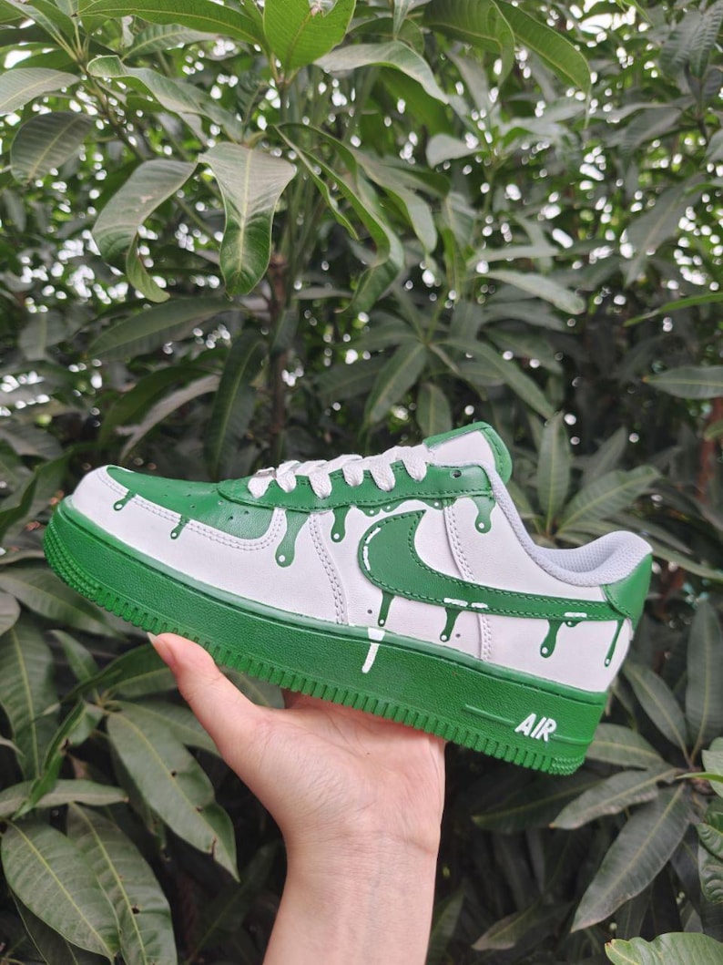 Unique Hand Painted Dark Green Drip Effect Custom Air Force 1 Custom Sneakers Unisex White Green Casual Streetwear Fashion Shoes for Men & Women