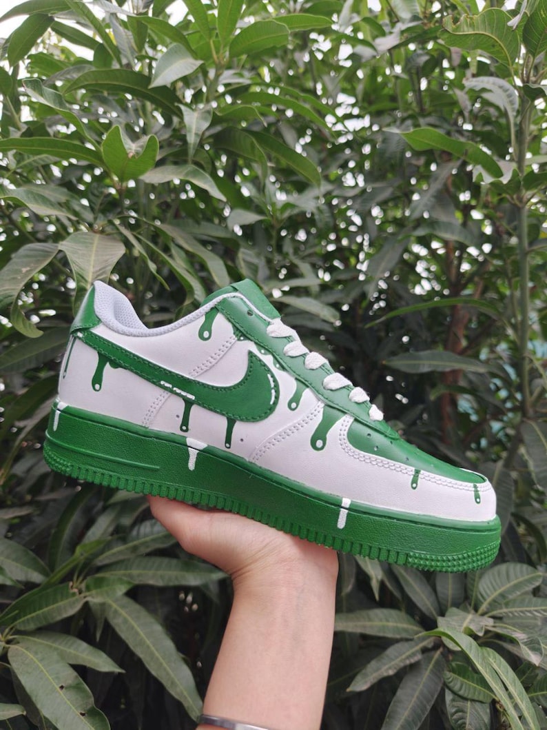 Unique Hand Painted Dark Green Drip Effect Custom Air Force 1 Custom Sneakers Unisex White Green Casual Streetwear Fashion Shoes for Men & Women
